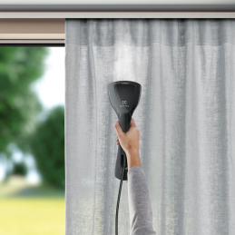 Electrolux Refine 600 E7HS1-6OW Kézi ruhagőzölő